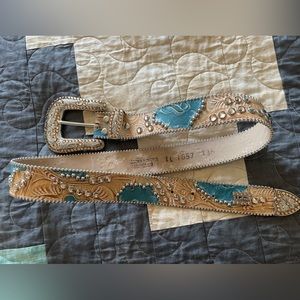 B.B. Simon teal & tan belt.